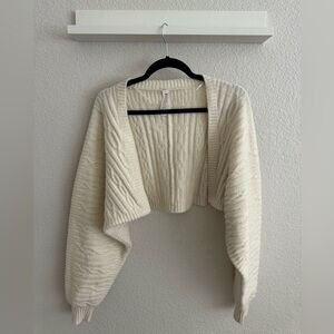 Alo Yoga Cable Knit Shawl / color: ivory / size: OS